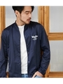 【AZUL BY MOUSSY】バックプリント衿リブコーチジャケット/NVY