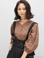 【WEB限定】袖刺繍ブラウス/ベージュ