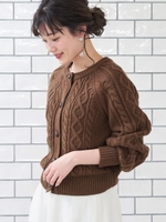 ケーブル柄クルーネックカーディガン/ブラウン