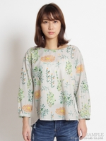 リヨセルコットンタイプライターはるのひプリントブラウス(花柄)/ベージュ