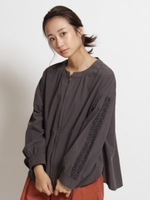 アンティーク幾何学刺しゅうローンシャツブルゾン/チャコール