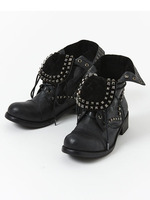 スタッズブーツ