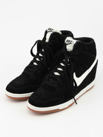 【NIKE】 WMNS DUNK SKY HI