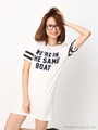 ライン×ロゴTシャツ