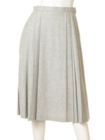 プリーツスカート