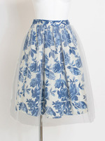 追加生産【宮田聡子さんカタログ着用】オーバーチュールフラワースカート