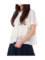 タック使いハイネックブラウス