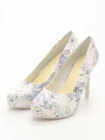 ペールフラワーパンプス