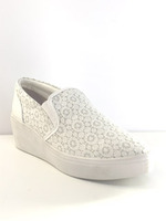 【R&E】白底ポインテッドトゥスリッポン/マルチ