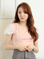 レースリボンスリーブパールトップス/オフホワイト