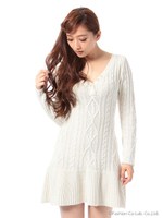 Vネックケーブルフレアワンピース/オフホワイト