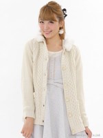 ふんわりガーリーケーブルニットカーデ/シロ