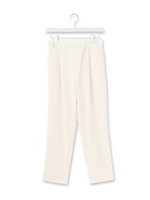 フロントタックテーパードパンツ/オフホワイト(303)