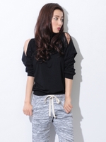 プチタートル肩スリットTOP/BLACK