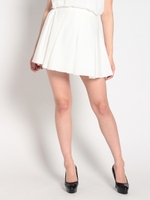 タックフレアショートパンツ/ホワイト