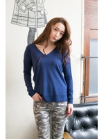 【AZUL by moussy】ファイン綿タッチAC衿裏配色Vネック長袖プルオーバー/NVY