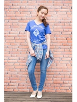  【AZUL by moussy】20/-度甘天竺トランプスカルT/NVY