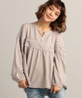 レース部分使いフレアブラウス