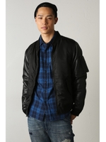 【AZUL by moussy】ツイルナイロン×袖合皮MA-1/BLK