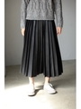【AZUL by moussy】フェイクレザープリーツスカート/BLK