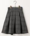 チェック柄タックスカート