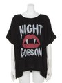 NIGHT GOES ON Tシャツ/ブラック