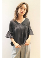 ヴィンテージサテンバスト切替ブラウス/ブラック(010)