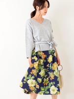 フラワー柄タックミディ丈スカート/ネイビー柄