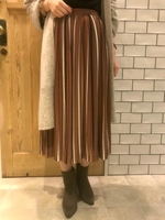 ランダムストライププリーツスカート/ネイビー柄