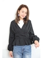ウエストシェイプピーチブラウス/ブラック(010)