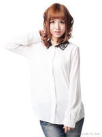 衿配色ビジューブラウス