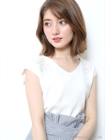 ショルダー刺繍プルオーバー/ホワイト