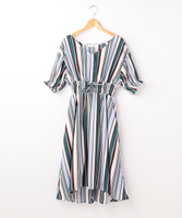 プリント柄ウエストシャーリングワンピース