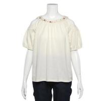 【50%OFF】肩開きお花刺しゅう入りTシャツ