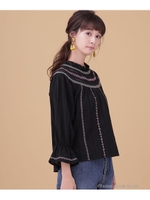 ドビーストライプコットン刺繍ブラウス/ブラック(010)