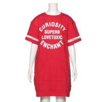 【51%OFF】サイドテープつきロゴ入りミニ裏毛ワンピース