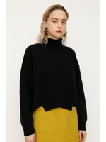 ROUND HEM CROPPED MG トップス/BLK