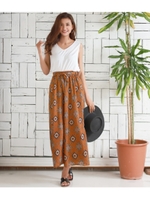 【CHILLE】 オリエンタル柄シフォンワイドパンツ/キャメル(017)