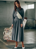 ピンタックフォルムニットワンピース/GRY