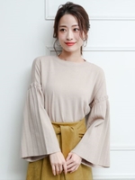 プリーツフレアスリーブニット/ベージュ