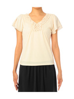 フリル使いプルオーバー