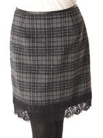 チェックヘムレーススカート