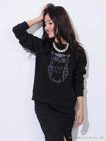 OWLプリント裏毛TOP