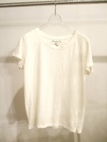 刺繍入りクルーネックTシャツ