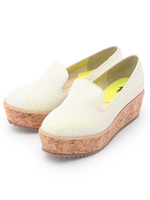 パンチング厚底シューズ