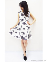 モノクロ花柄ワンピース【Summer】/ホワイト