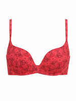 第三のブラ、誕生。　ワンダーメイクブラ　391/レッド