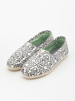 【TOMS】W's Classics/BK Geometric Tie-Dye