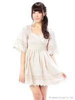 【LIZLISA】袖スカラップワンピース/ベージュ