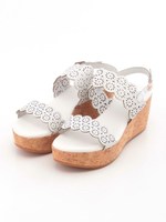 【羊革】フラワーカットサンダル/ホワイト